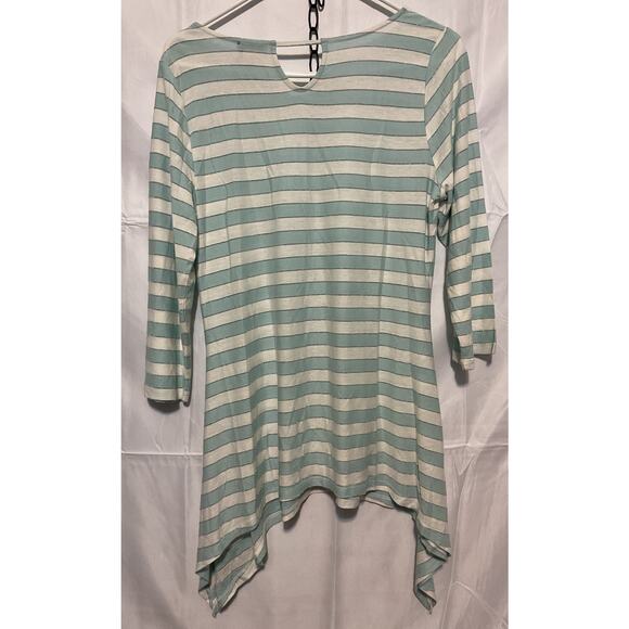 NWOT Monroe & Main Medium Tunic Top Blue White - Picture 5 of 5